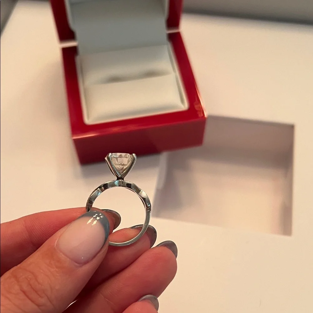 3-carat Diamond Engagement Ring - Picture 6 of 12